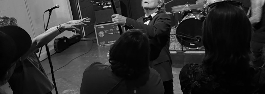 didjits perfom for fans at midwest punkfest