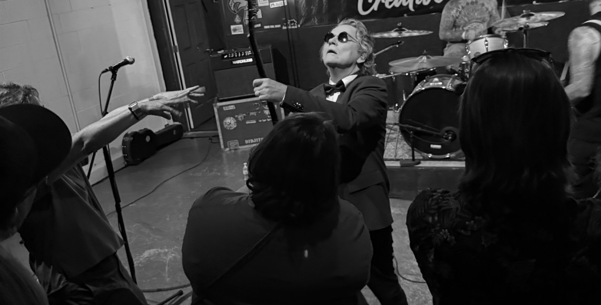 didjits perfom for fans at midwest punkfest